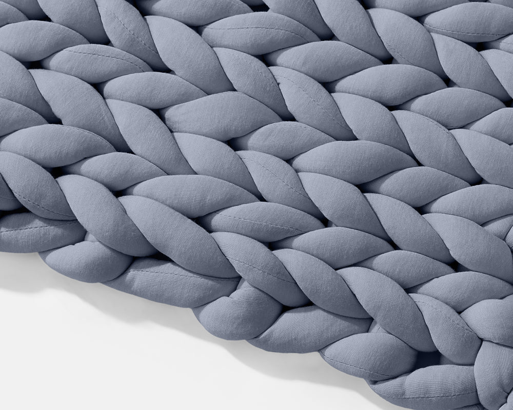 Gravity Chunky Knit Blanket - Bed of Nails